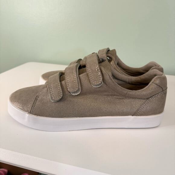 Evans Women's Metallic Tan Velcro Closure Sneaker Size 9.5 Extra Wide EE - Picture 6 of 11